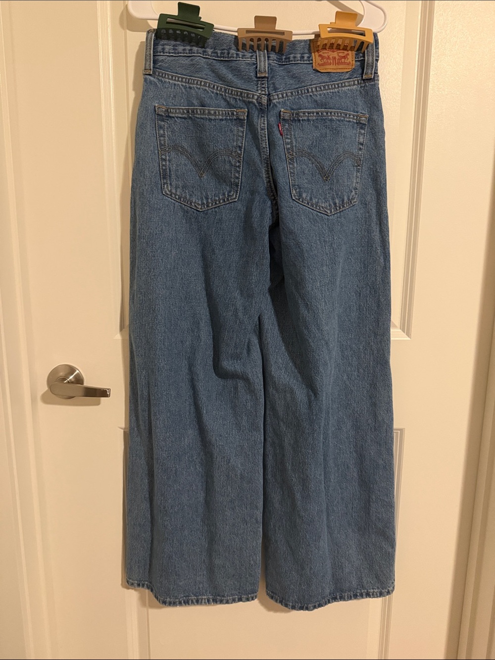 NWOT - Levi's '94 Baggy Wide-Leg Jeans - Size 27 - Medium Indigo Wash - Picture 2 of 12